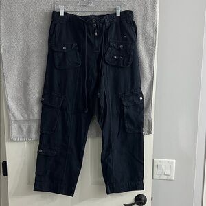 NWOT Free People Black Cargo Pants, Size M, Pockets, Elastic Waist, smoke Free